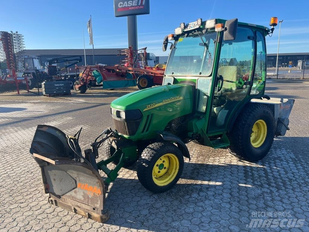 John Deere 2520 HST Τρακτέρ μικρών διαστάσεων