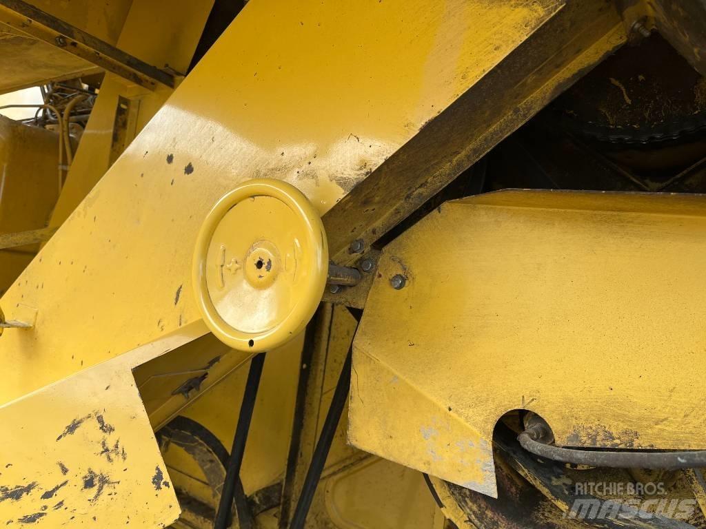 New Holland 8030 12´ Θεριζοαλωνιστικές μηχανές