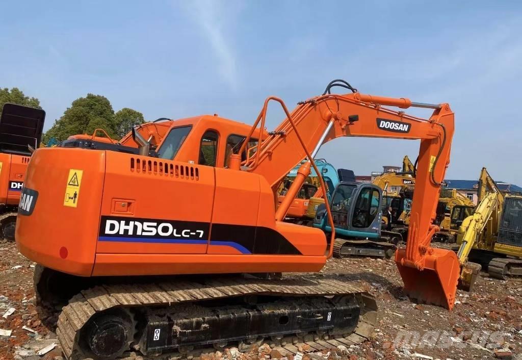Doosan 150 Εκσκαφείς με ερπύστριες