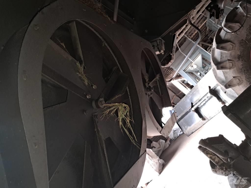 Fendt 6335 C Θεριζοαλωνιστικές μηχανές