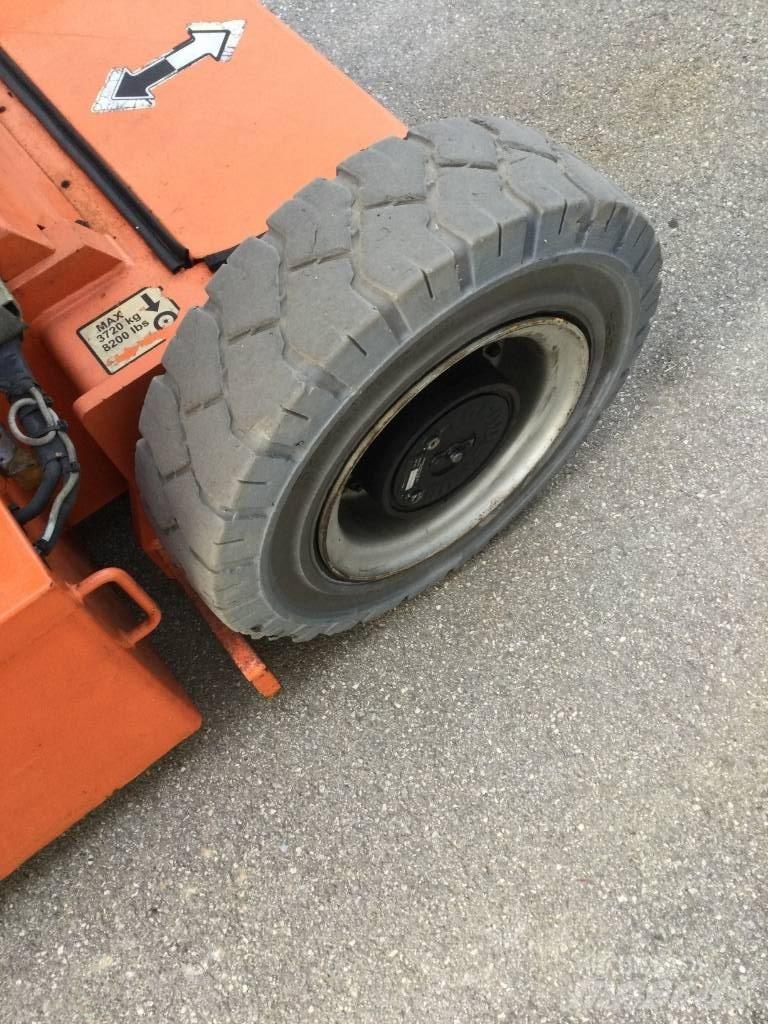 JLG E 300 AJP Ανυψωτήρες με αρθρωτό βραχίονα