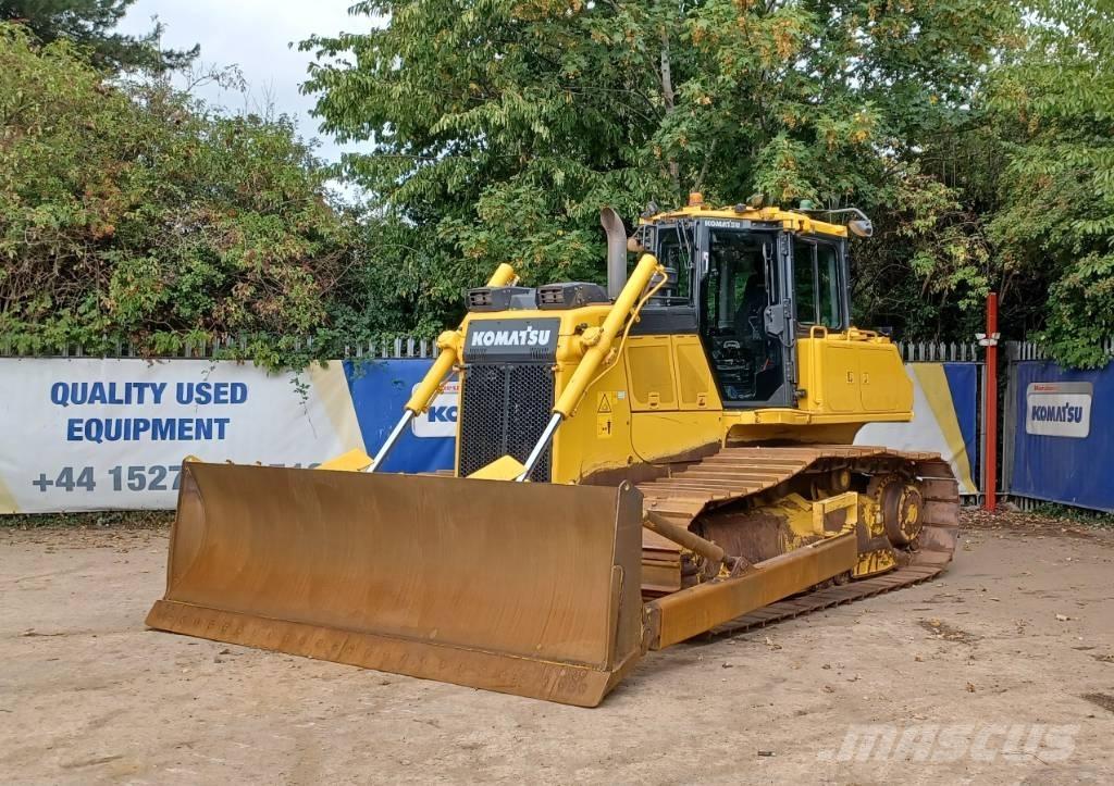 Komatsu D65PX-18E0 Μπουλντόζες με ερπύστριες