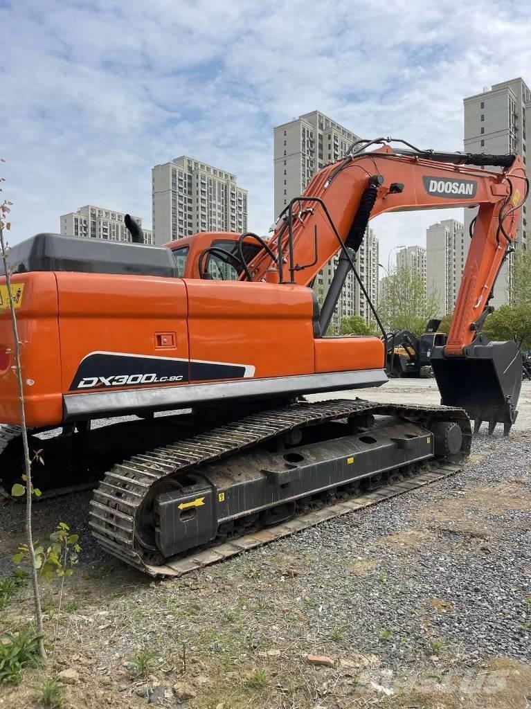 Doosan DX 300 LC Εκσκαφείς με ερπύστριες