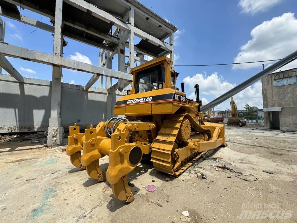CAT D 7 R Μπουλντόζες με ερπύστριες