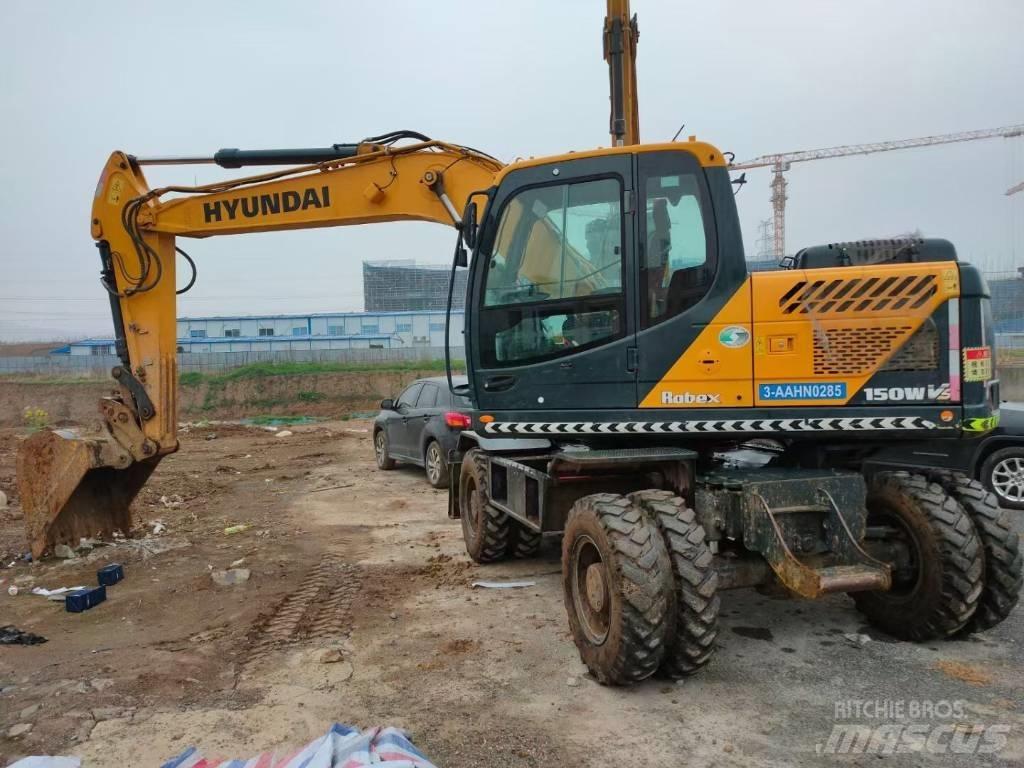 Hyundai 210W Εκσκαφείς με τροχούς - λάστιχα