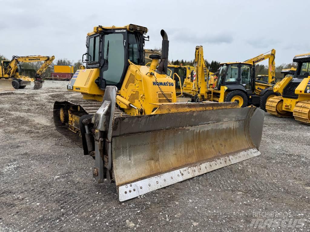 Komatsu D 61 PX-24 Μπουλντόζες με ερπύστριες