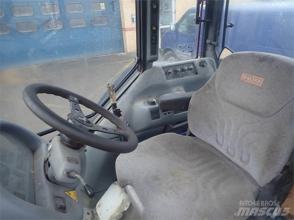 Valtra 900 Τρακτέρ