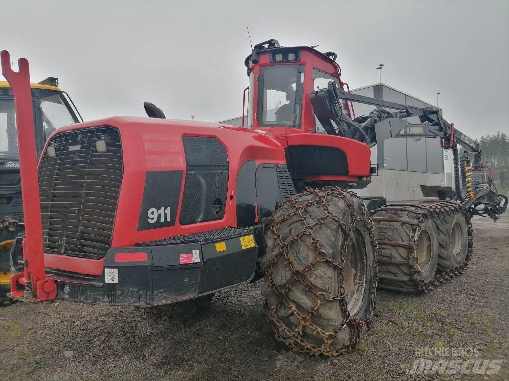 Komatsu 911 Θεριζοαλωνιστικές μηχανές