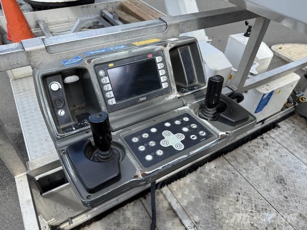 Bronto Skylift S56XR Εναέριες πλατφόρμες τοποθετημένες σε φορτηγό