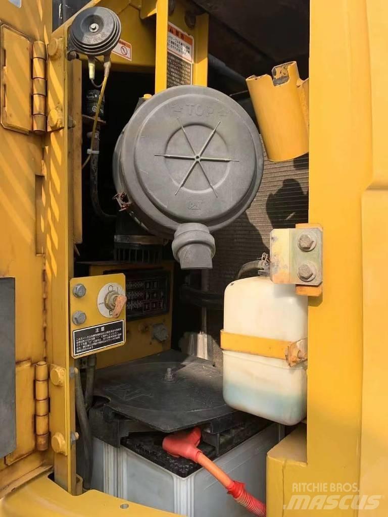 CAT 313 C Εκσκαφείς με ερπύστριες