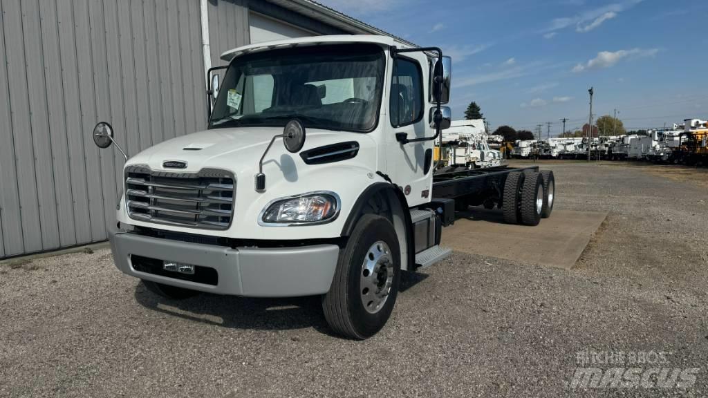 Freightliner M2 Φορτηγά Σασί