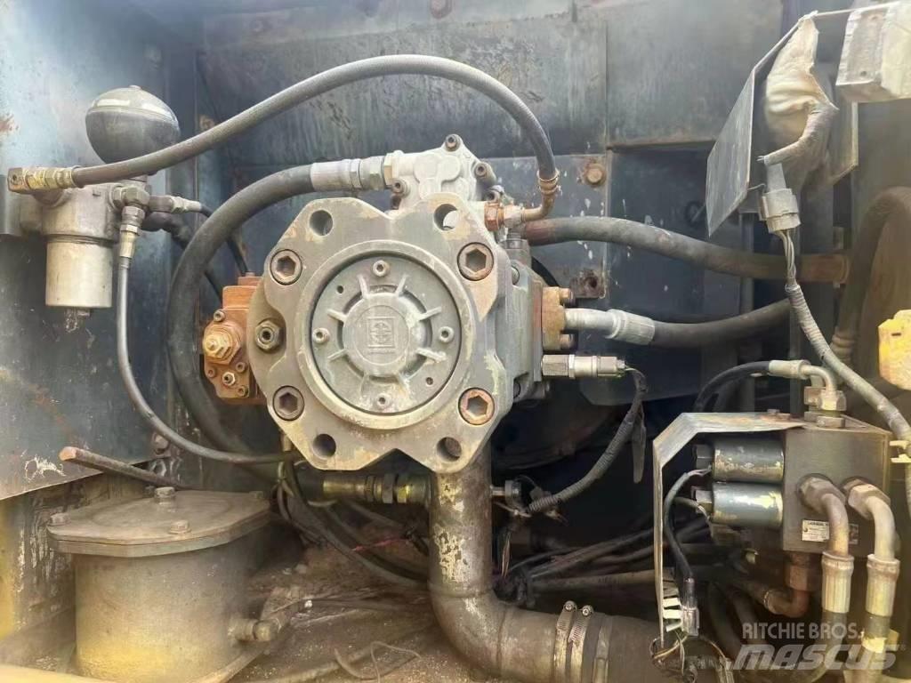 Sumitomo SH200A3 Εκσκαφείς με ερπύστριες