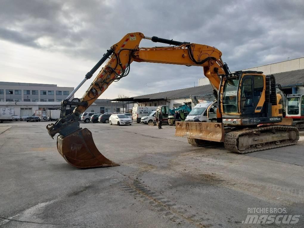 Hyundai HX 235 LCR Εκσκαφείς με ερπύστριες