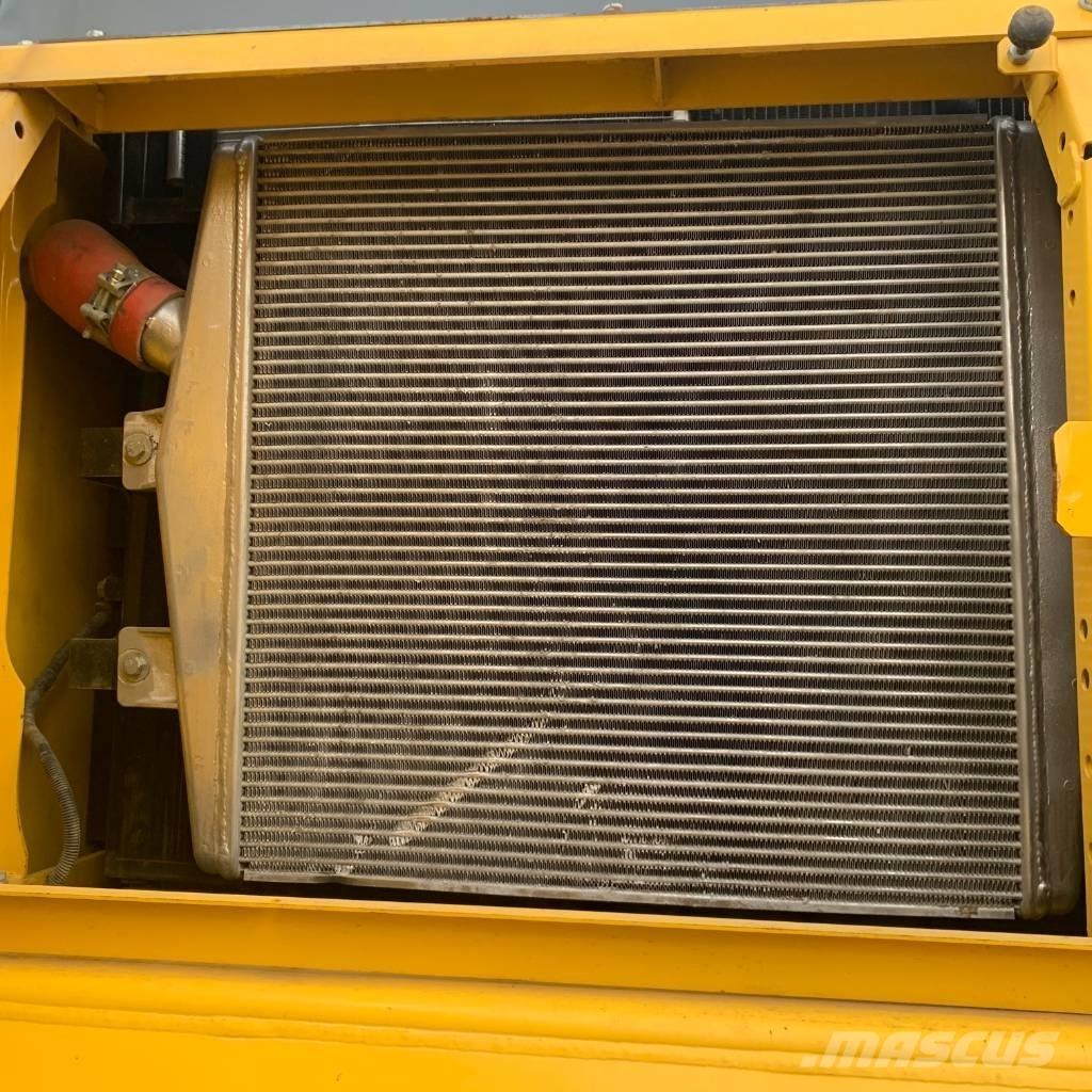 Komatsu PC450-8 Εκσκαφείς με ερπύστριες