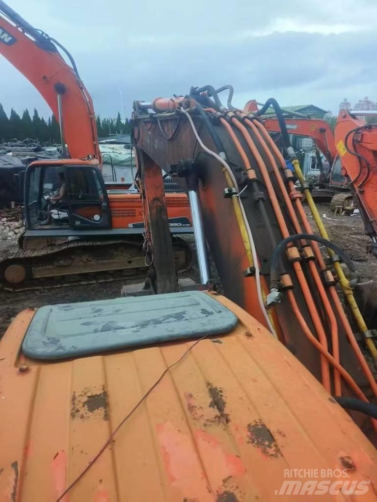 Doosan DX 260LC Εκσκαφείς με ερπύστριες