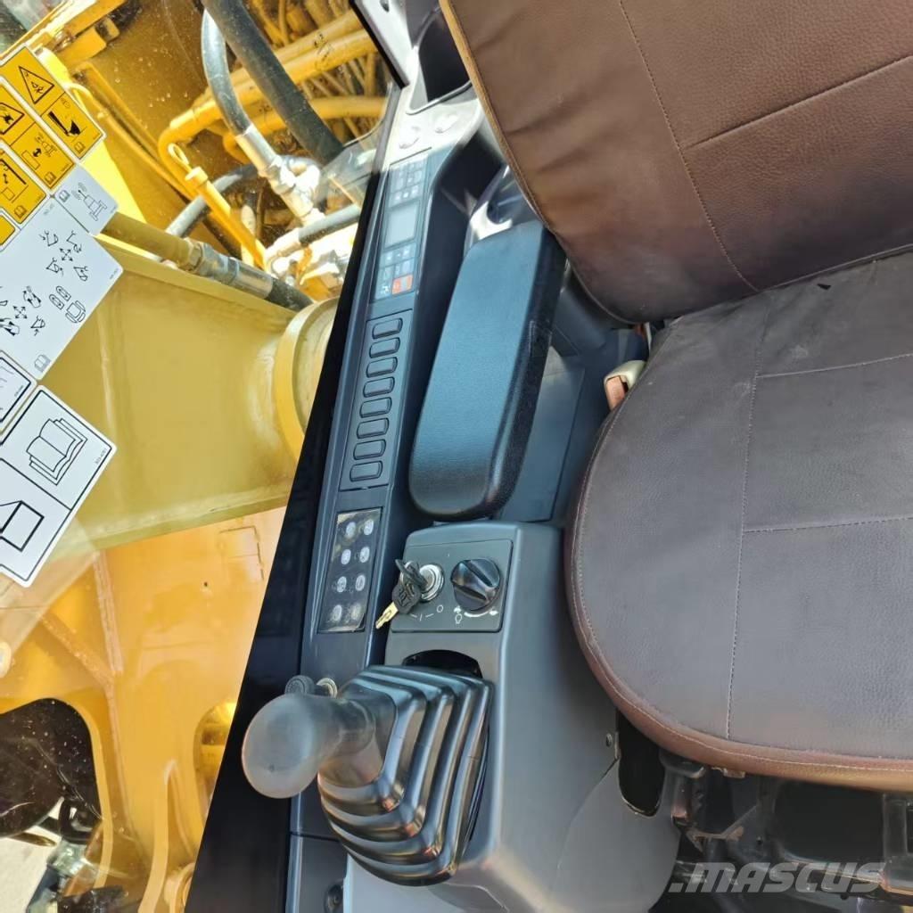CAT 320 D Εκσκαφείς με ερπύστριες