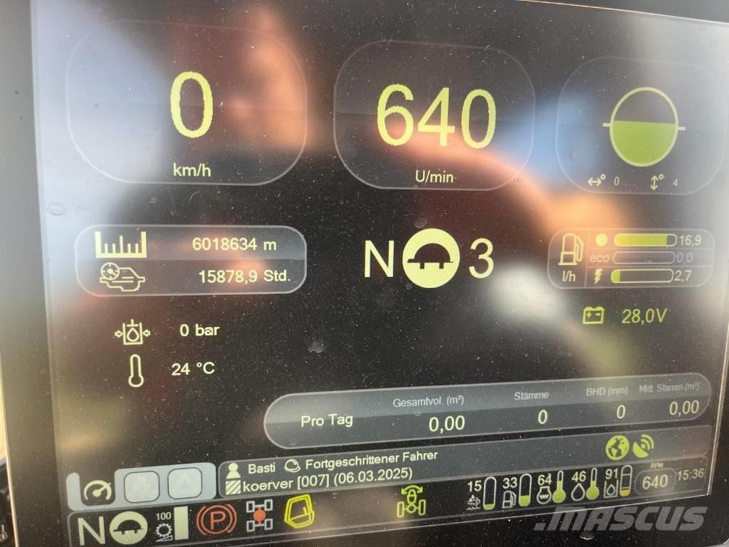 Komatsu 951 Θεριζοαλωνιστικές μηχανές