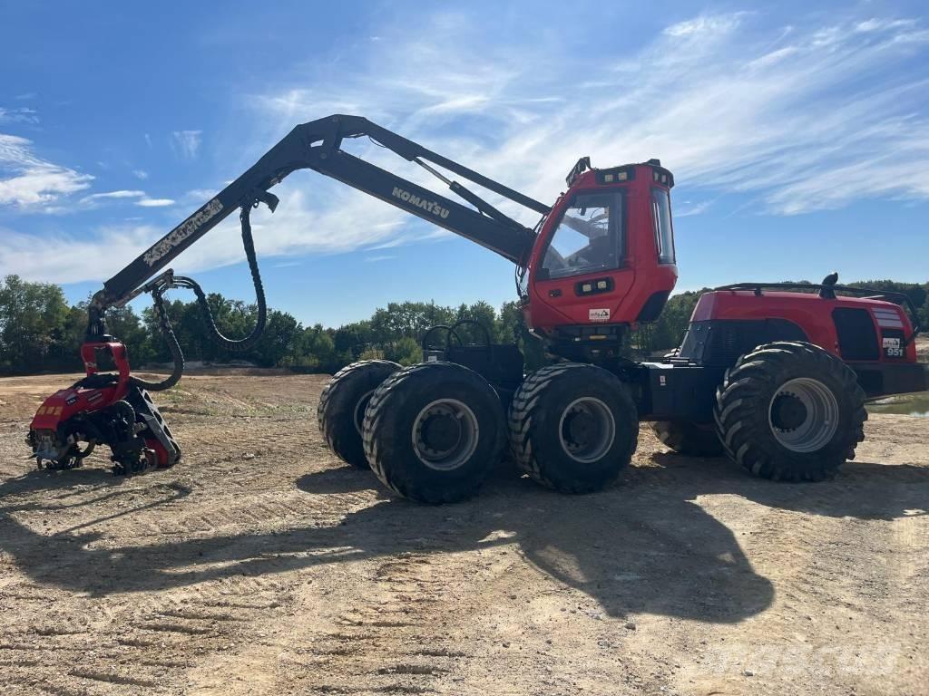 Komatsu 951 Θεριζοαλωνιστικές μηχανές