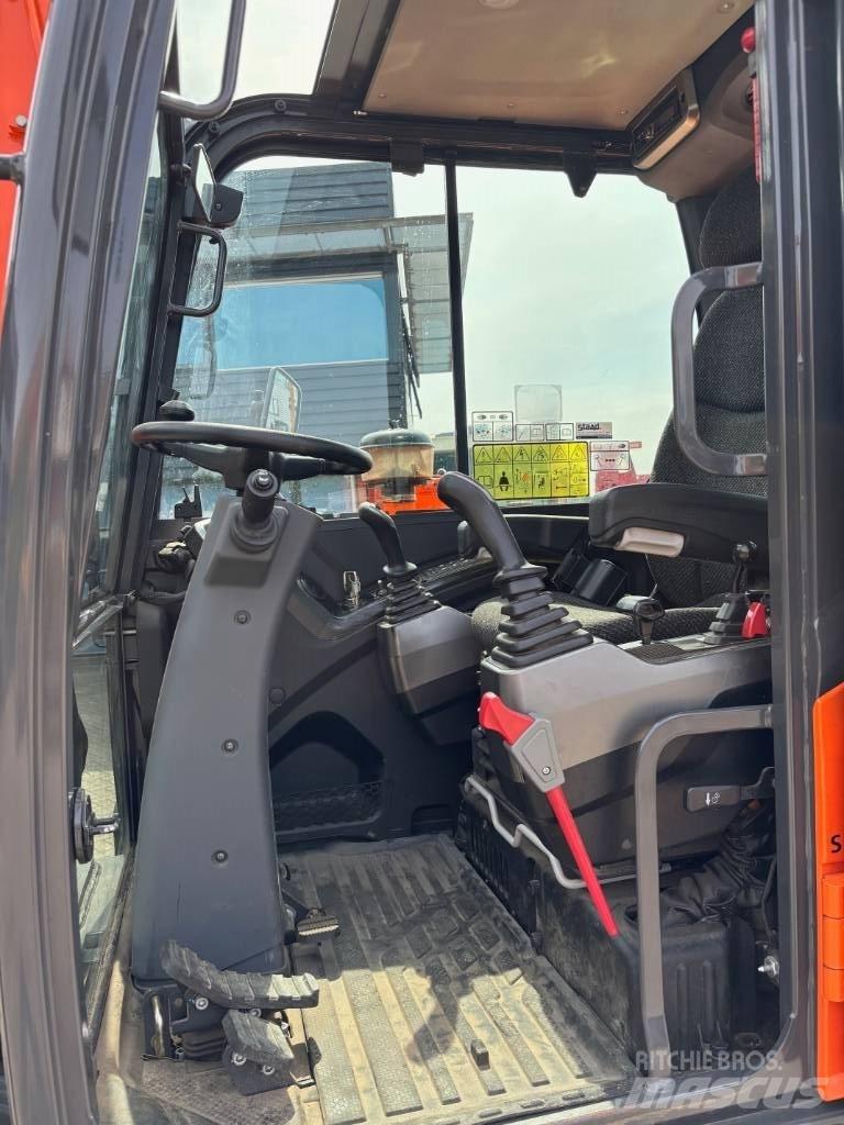 Doosan DX 57 Εκσκαφείς με τροχούς - λάστιχα