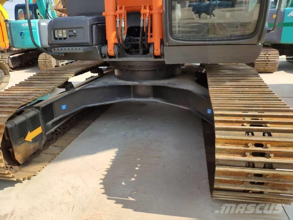 Hitachi Zaxis 210 Εκσκαφείς με ερπύστριες