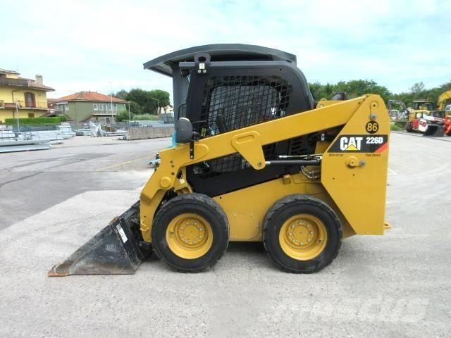 CAT 226 D Φορτωτάκια