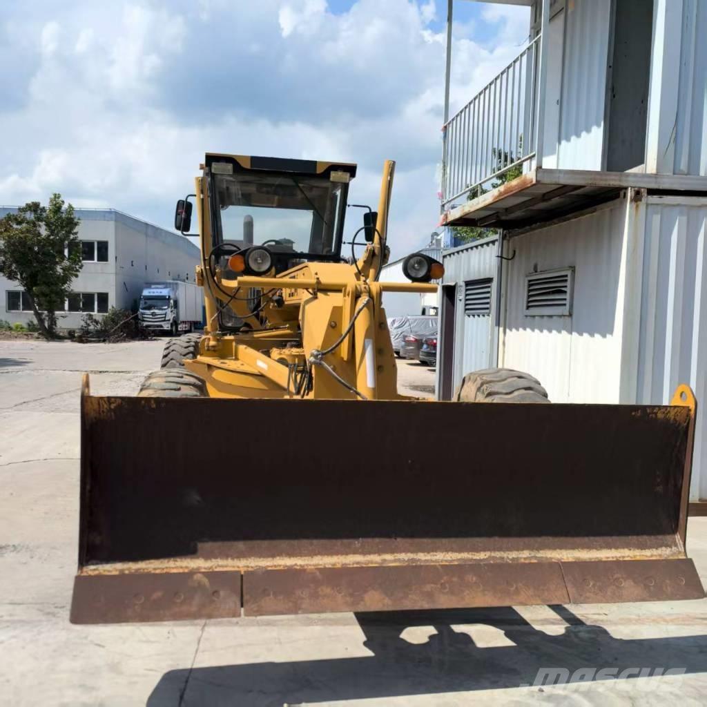 SEM 919 Γκρέιντερς