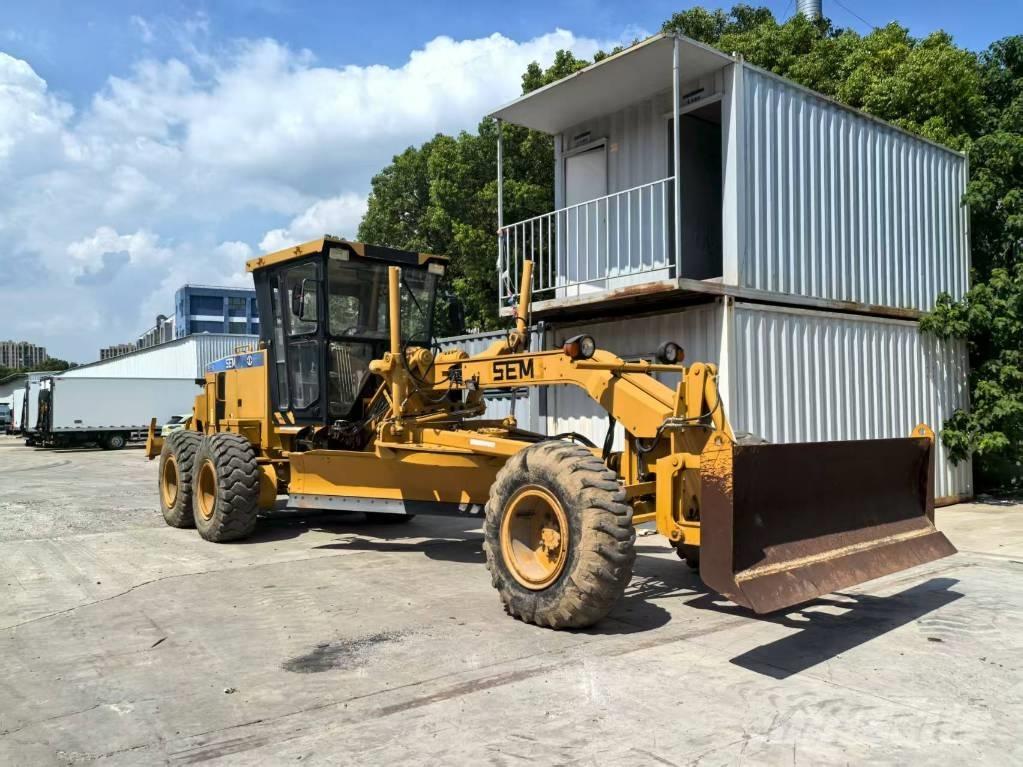 SEM 919 Γκρέιντερς