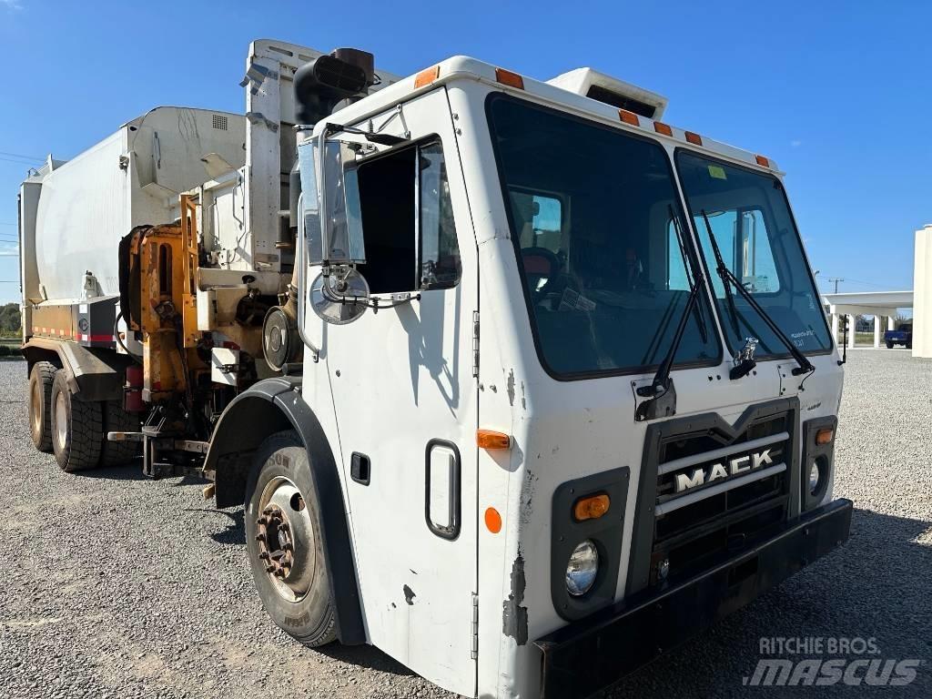 Mack LEU613 Απορριμματοφόρα