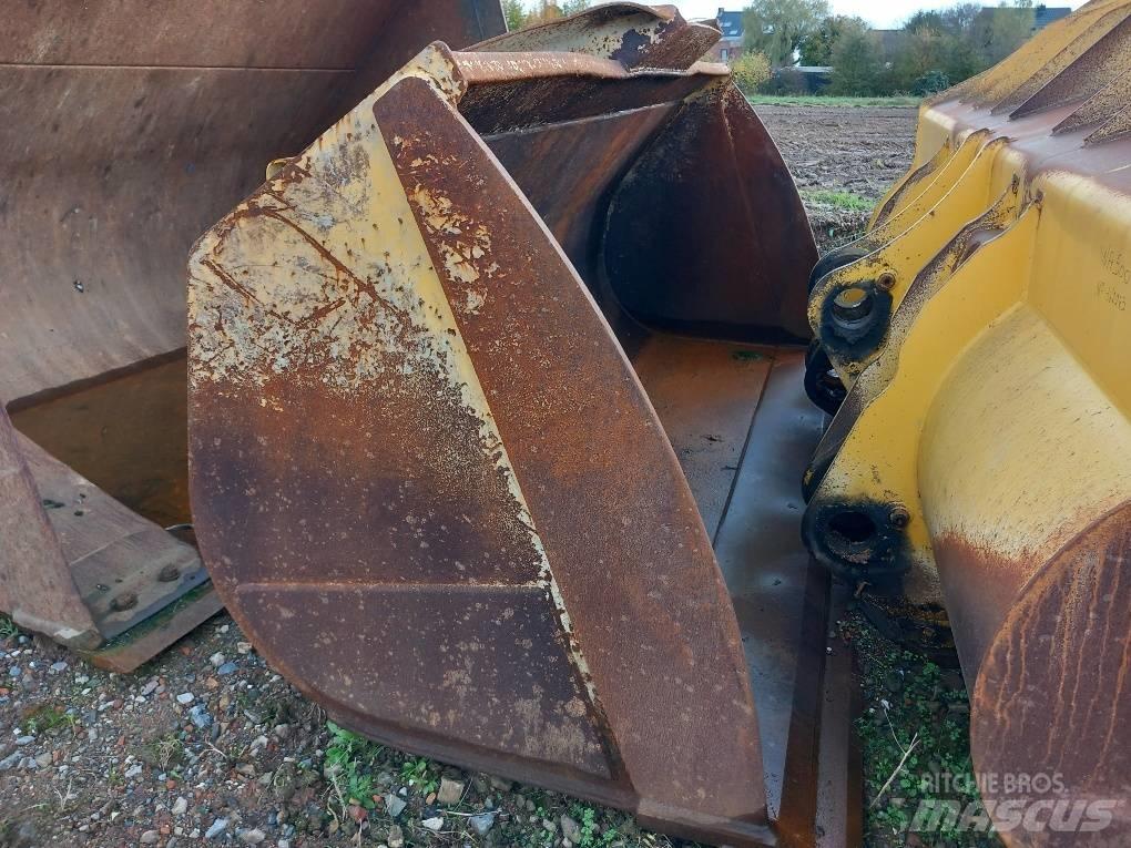 Komatsu WA480-8 Κουβάδες