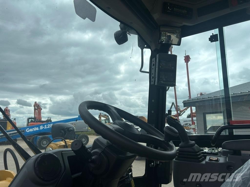 CAT 906 Φορτωτές με λάστιχα (Τροχοφόροι)