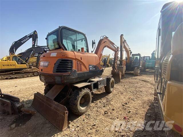 Doosan DX60W Εκσκαφείς με ερπύστριες