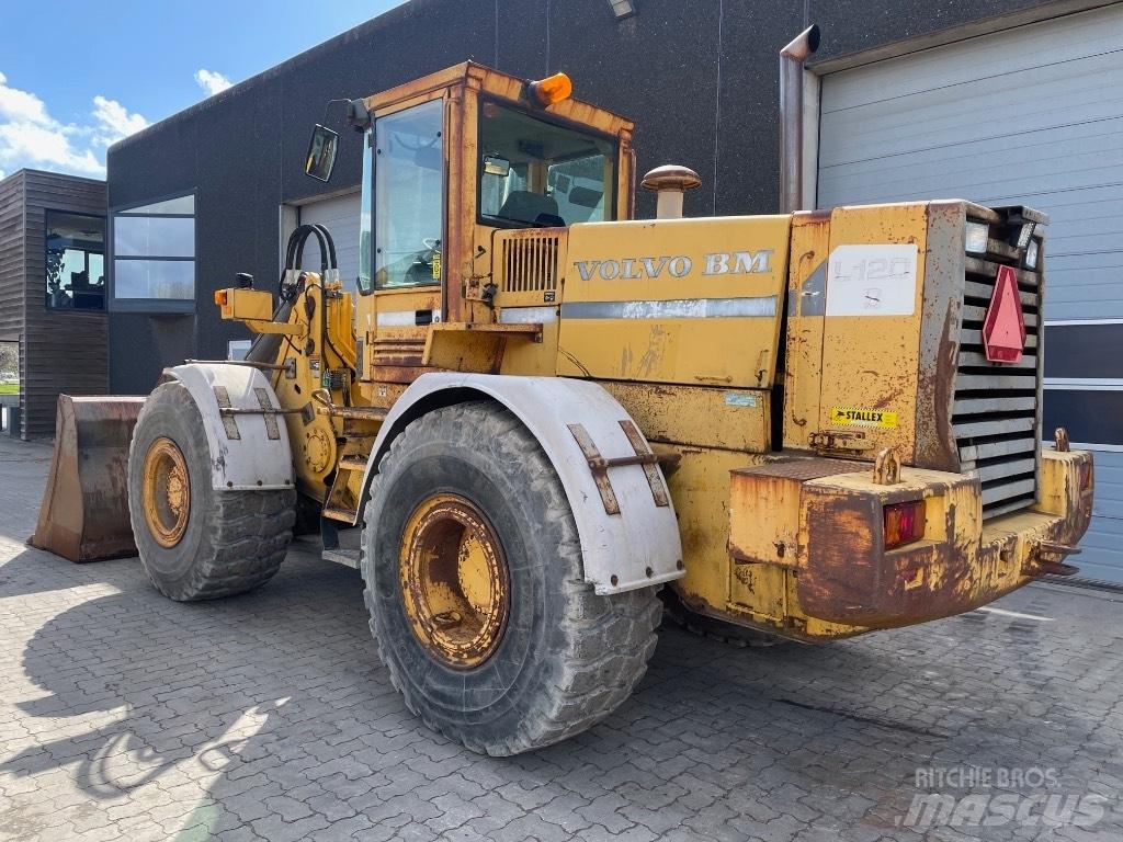 Volvo L120B Φορτωτές με λάστιχα (Τροχοφόροι)