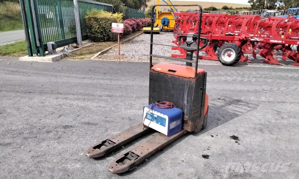 Toyota LWE 180 Χειροκίνητο περονοφόρο ανυψωτικό