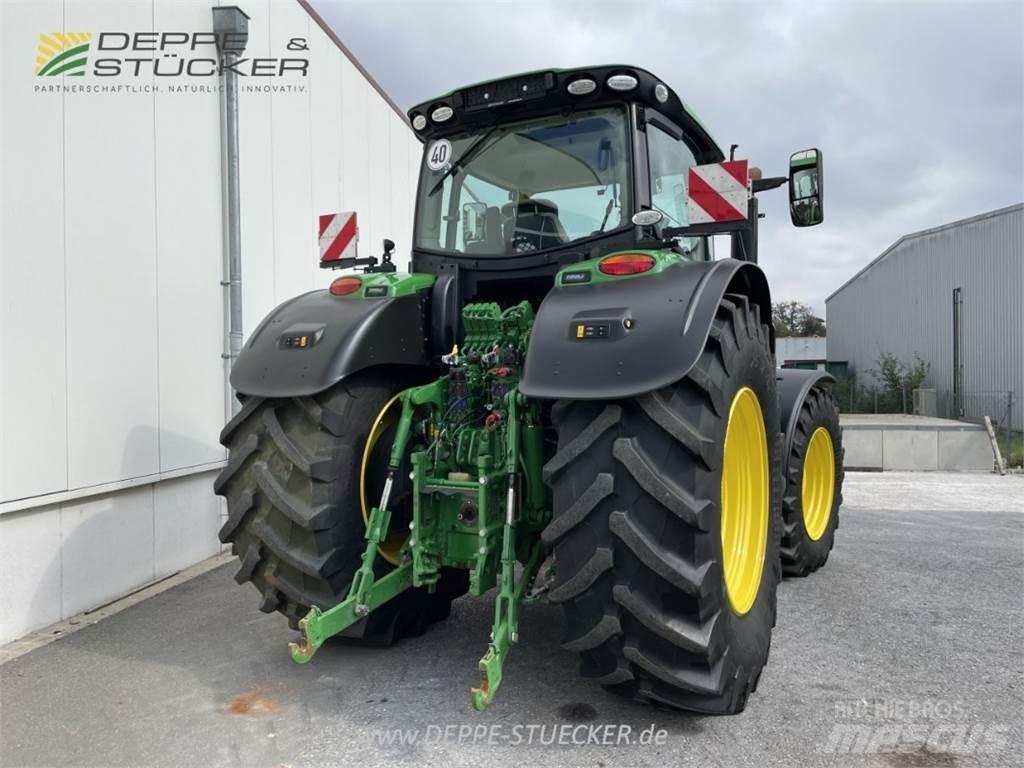 John Deere 6230R Τρακτέρ