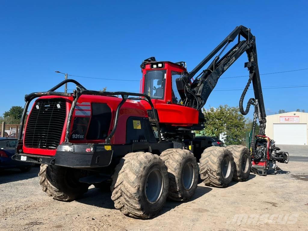 Komatsu 931 XC Θεριζοαλωνιστικές μηχανές