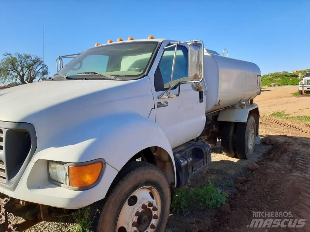 Ford F 750 Βυτία νερού