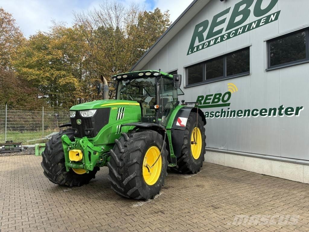 John Deere 6215R Τρακτέρ