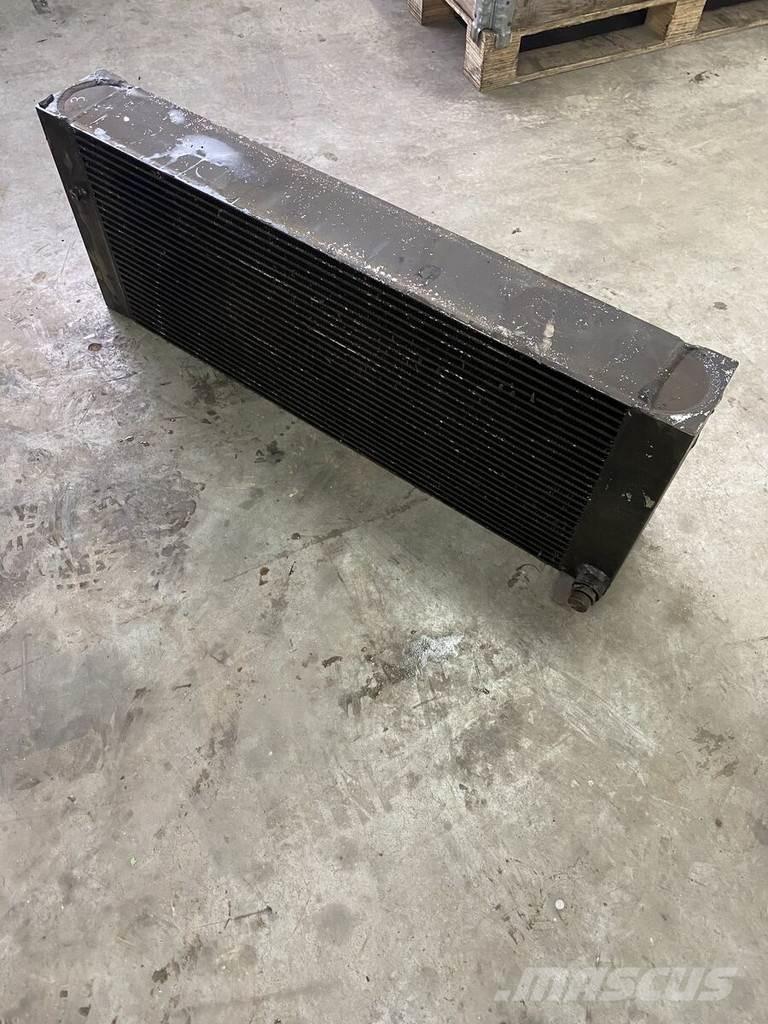 Liebherr A934C Καλοριφέρ