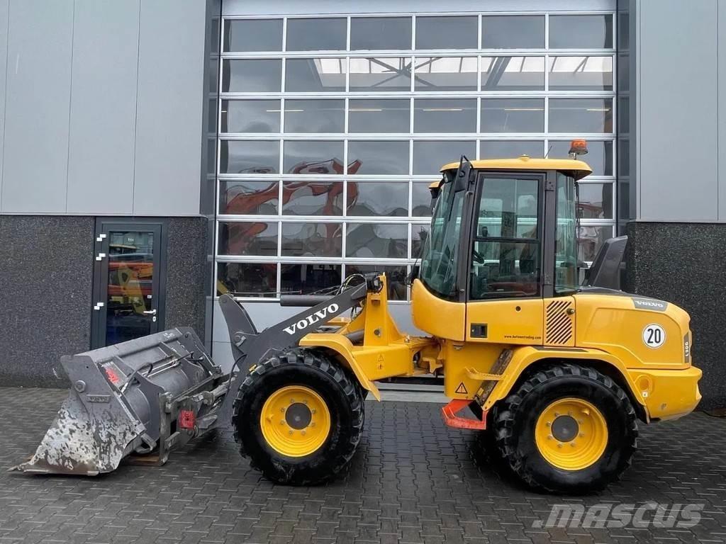 Volvo L30G Φορτωτές με λάστιχα (Τροχοφόροι)