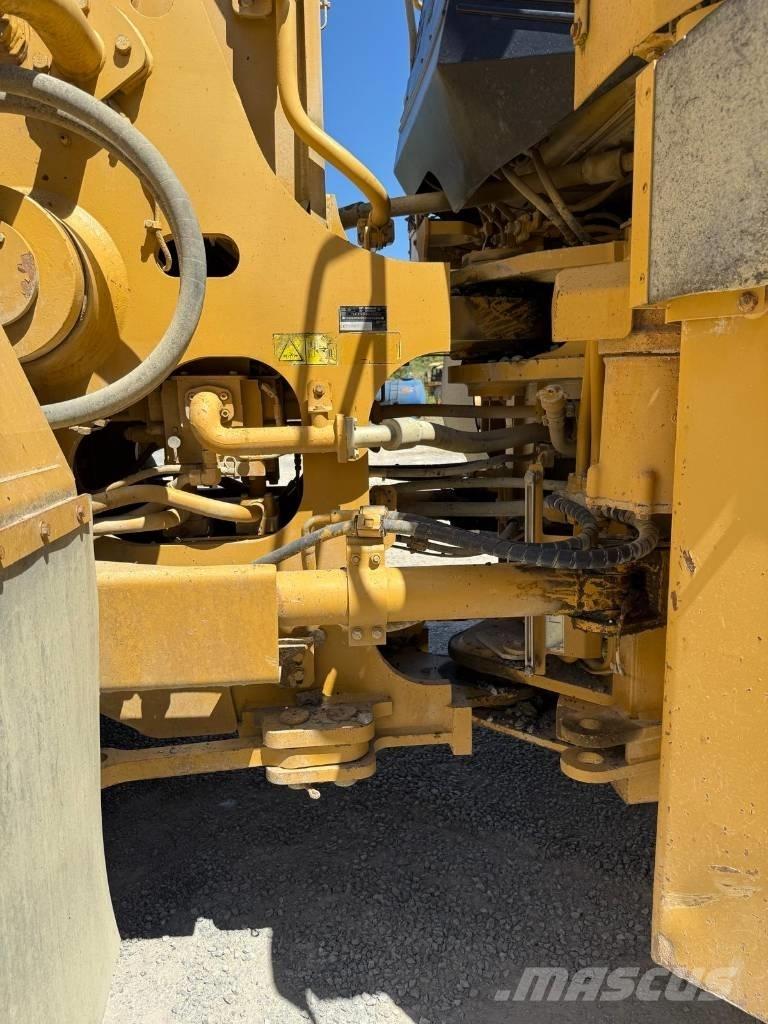 CAT 988 H Φορτωτές με λάστιχα (Τροχοφόροι)