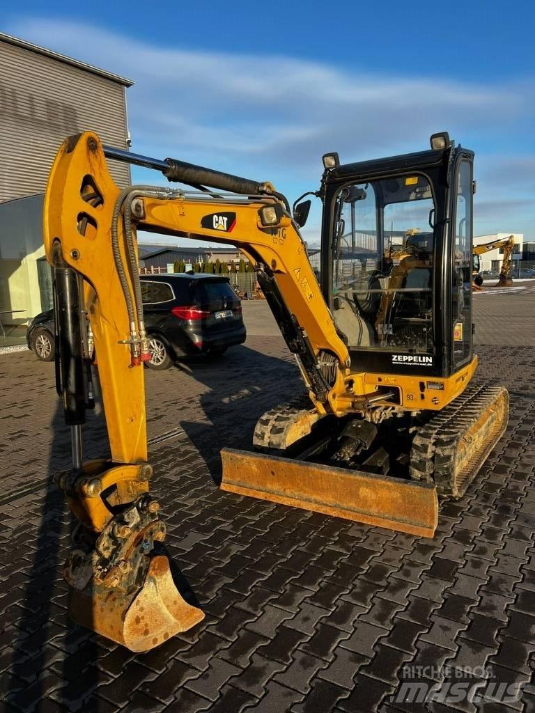 CAT 302.7 DCR Εκσκαφάκι (διαβολάκι) < 7t