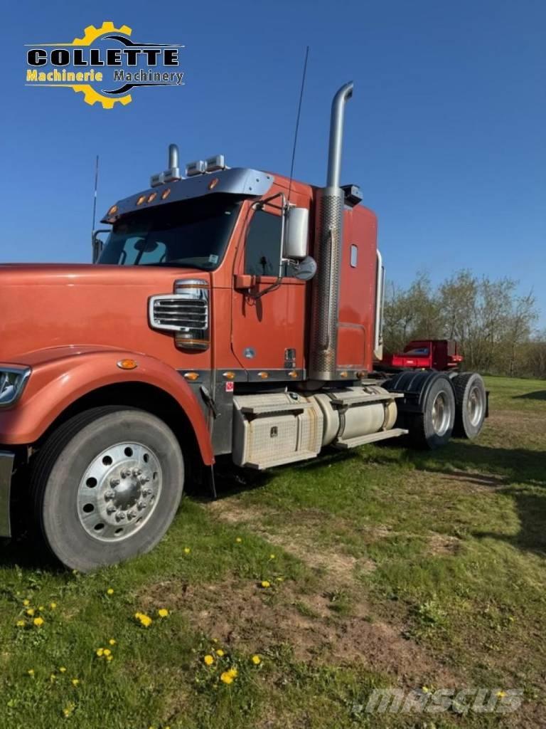 Freightliner 122 SD Τράκτορες