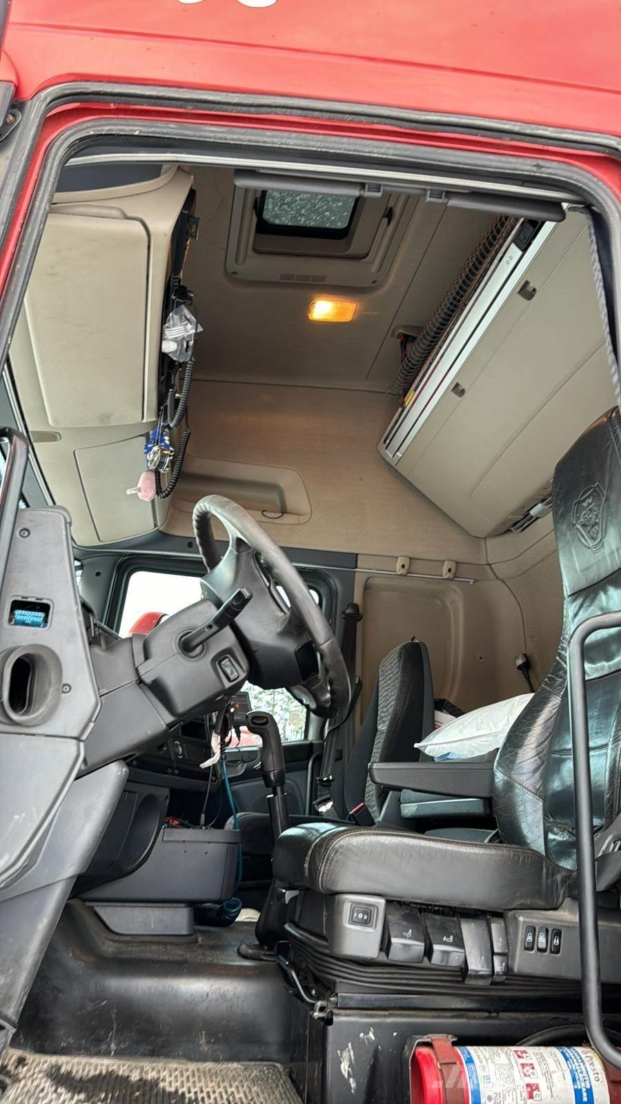 Scania R560 Φορτηγά θρυμματισένου ξύλου