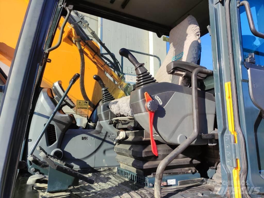 Hyundai HX220NL Εκσκαφείς με ερπύστριες