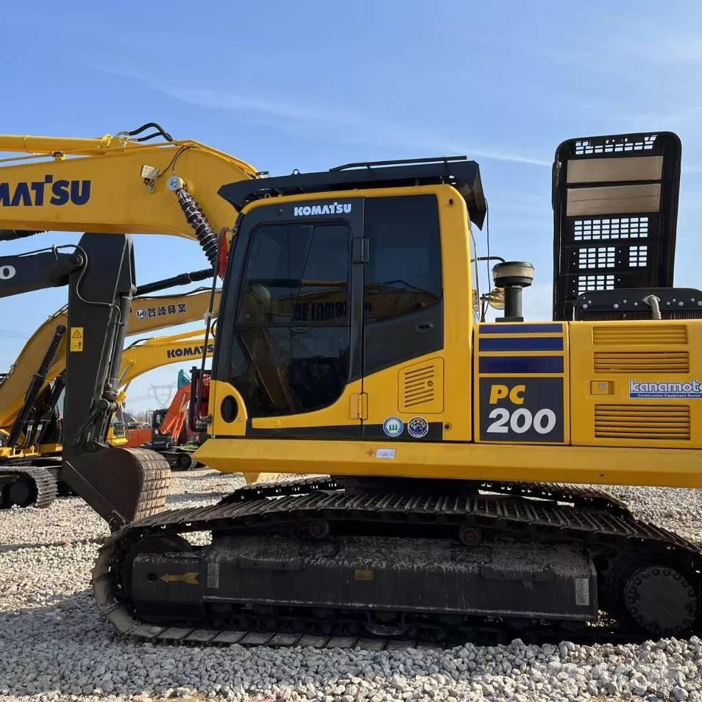 Komatsu PC 200 Εκσκαφείς με ερπύστριες
