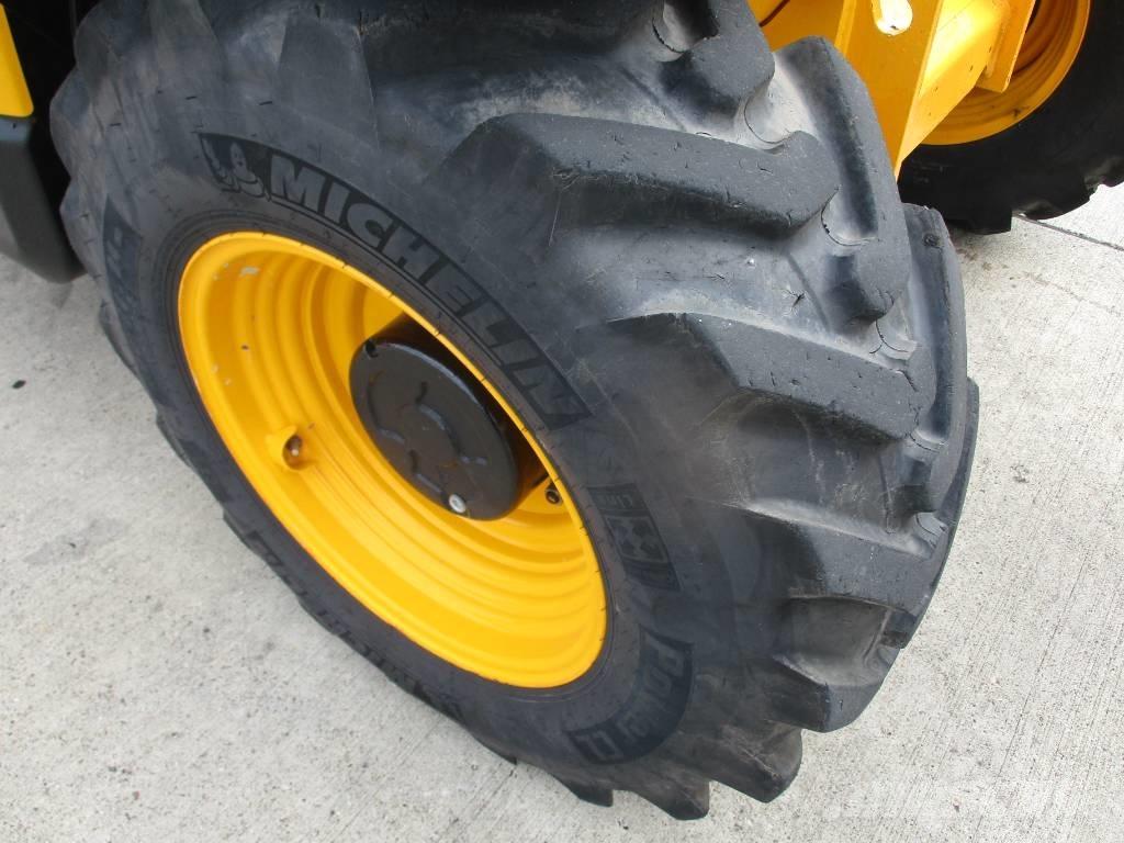 JCB 535-95 (599) Τηλεσκοπικοί ανυψωτές