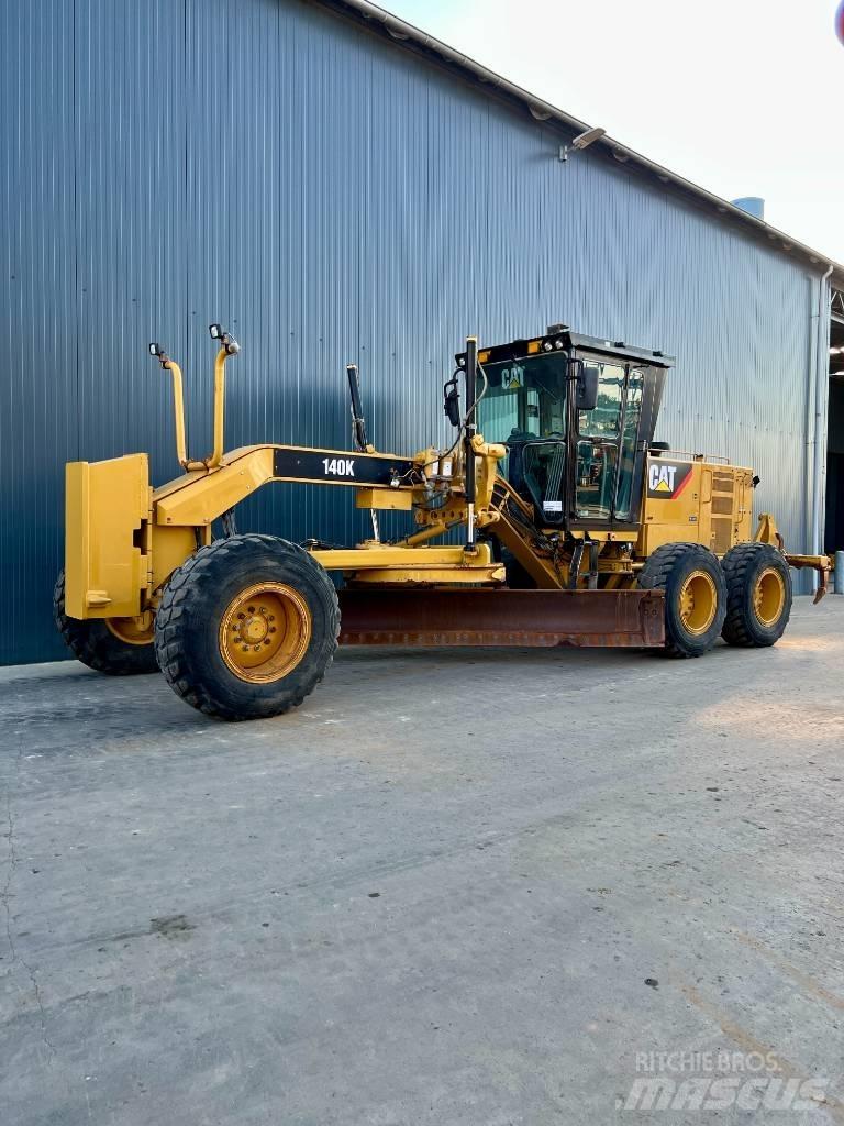 CAT 140K Γκρέιντερς