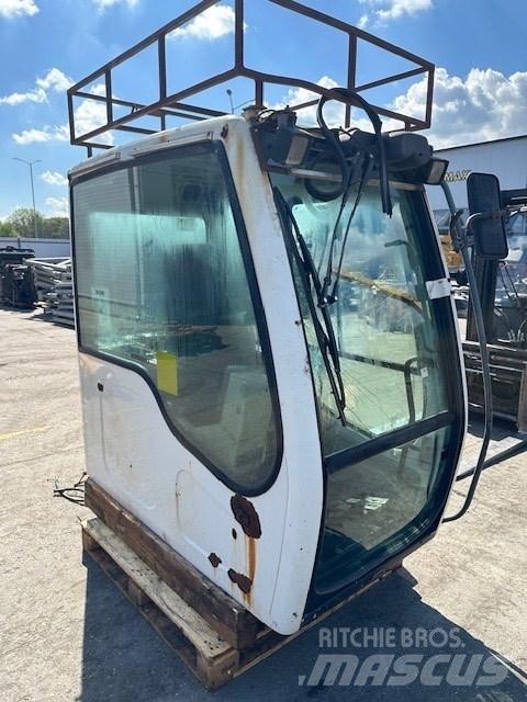 Liebherr R 914 C CAB Καμπίνες και εσωτερικό