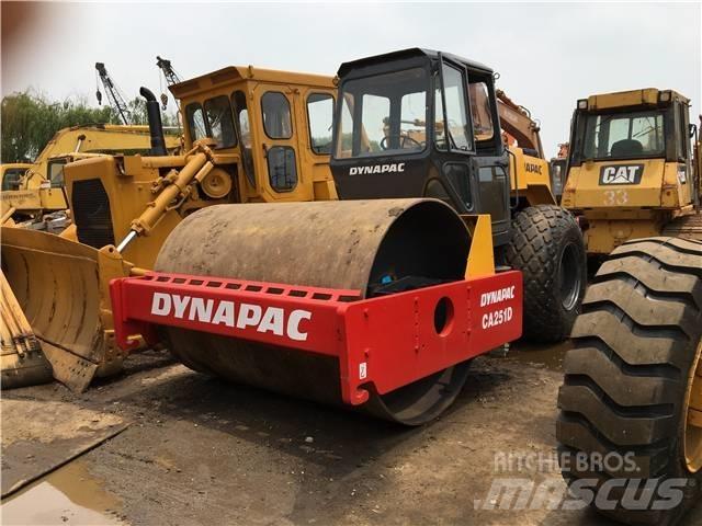 Dynapac CA251D Οδοστρωτήρες μονού κυλίνδρου