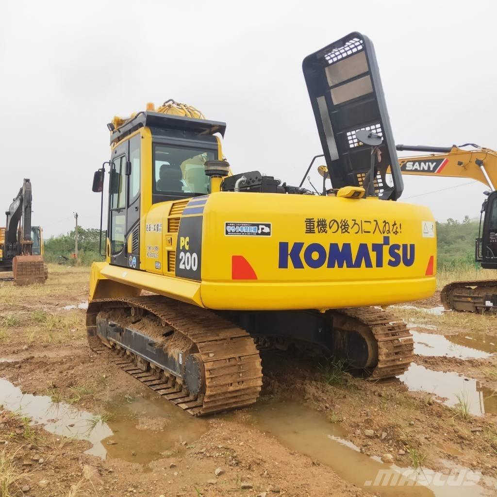 Komatsu PC200-8 Εκσκαφείς με ερπύστριες